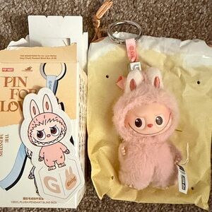 Popmart Pin For Love Tiny Labubu - G